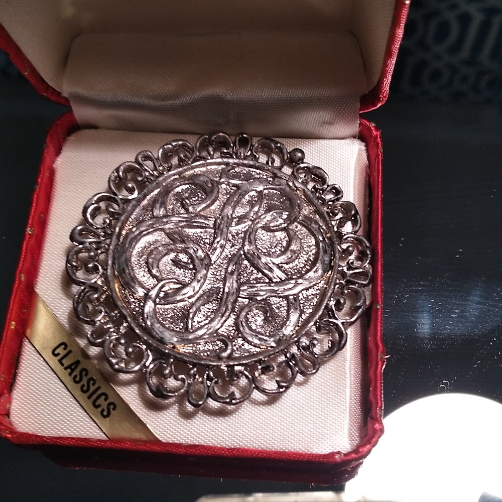 Amanda Smith Round Silver Plated Brooch